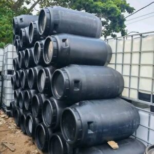 1,000 litres water tanks